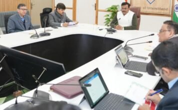 Uttarakhand:-मुख्य सचिव ने ली पूंजीगत व्यय,सीएसएस,ईएपी,नाबार्ड,एसएएससीआई,एसएनए स्पर्श एवं विभागों की व्यय योजनाओं के सम्बन्ध में बैठक