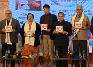 New Delhi:-विश्व पुस्तक मेला-भारत मण्डपम में लेखक मंच में ‘प्रकृति पथ नन्दा पथ’ का लोकार्पण