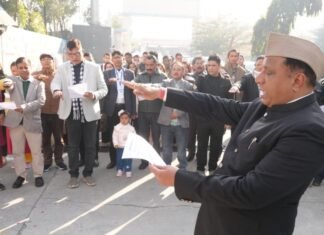 Republic Day 2026:-सूचना महानिदेशक बंशीधर तिवारी ने सूचना भवन में फहराया राष्ट्रीय ध्वज,अधिकारियों एवं कर्मचारियों को दिलाई संविधान के प्रति निष्ठा,एकता और अखंडता बनाए रखने की शपथ