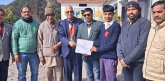 Pauri Garhwal:-राइका गैंडखाल में मनीष,अनूप एवं प्रशांत को मिला बारहवां चंद्र प्रकाश मैठाणी स्मृति मेधावी पुरस्कार