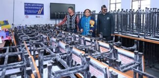 Kotdwar:-राजकीय इंटर कॉलेज,झंडीचौड़ में भव्य वार्षिकोत्सव एवं फर्नीचर वितरण कार्यक्रम सम्पन्न,विधानसभा अध्यक्ष ऋतु खण्डूडी ने अपनी विधायक निधि से 345 फर्नीचर किए प्रदान