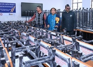 Kotdwar:-राजकीय इंटर कॉलेज,झंडीचौड़ में भव्य वार्षिकोत्सव एवं फर्नीचर वितरण कार्यक्रम सम्पन्न,विधानसभा अध्यक्ष ऋतु खण्डूडी ने अपनी विधायक निधि से 345 फर्नीचर किए प्रदान