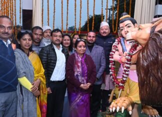 Kotdwar:-विधानसभा अध्यक्ष ऋतु खण्डूडी ऐतिहासिक एवं पौराणिक स्थल कण्वाश्रम में चक्रवर्ती सम्राट महाराज भरत जी की भव्य मूर्ति का उद्घाटन कर किया जनसमर्पित