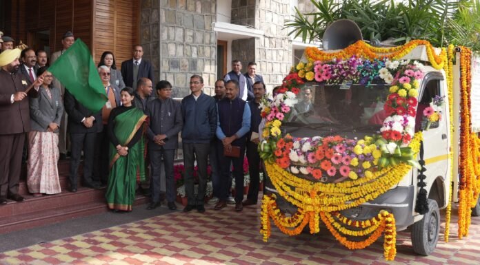 Uttarakhand:-लोक भवन तीन दिवसीय वसंतोत्सव-2026 शुरू,राज्यपाल गुरमीत सिंह ने फूलों से सुसज्जित प्रचार वाहनों को दिखाई हरी झंडी