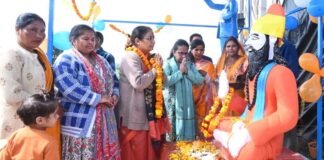 Kotdwar:-संत शिरोमणि रवि दास जयंती के पावन अवसर पर विधानसभा अध्यक्ष ऋतु खण्डूडी ने ग्राम खूनीबड़ तथा वार्ड संख्या 28 निम्बूचौड़ में आयोजित कार्यक्रमों में किया प्रतिभाग