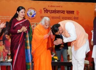 Uttarakhand:-देहरादून से उठा संस्कृति और संस्कारों का शंखनाद-मातृशक्ति को सीएम धामी का नमन