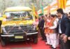 Champawat:-मुख्यमंत्री पुष्कर धामी ने सीएसआर मद से प्राप्त दो वाहनों को हरी झंडी दिखाकर किया रवाना