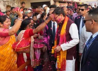 Khatima:-होली मिलन समारोह में उमड़ा जनसैलाब,सीएम धामी ने जनसमुदाय संग साझा की उत्सव की खुशियां