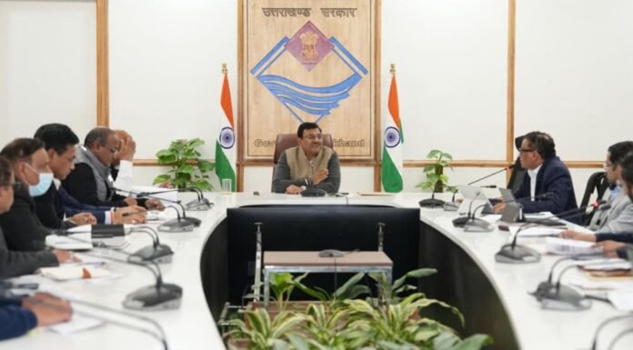 Dehradun:-मुख्य सचिव आनंद बर्धन ने की स्वीकृतियों,प्रतिपूर्ति एवं धनराशि निर्गम की समीक्षा