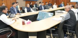 Uttarakhand:-यूपीडा के अधिकारियों ने मुख्य सचिव आनंद बर्धन को दिया गंगा एक्सप्रेसवे के मेरठ-हरिद्वार विस्तारीकरण पर प्रस्तुतीकरण