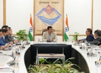 Dehradun:-मुख्य सचिव आनन्द बर्द्धन ने सभी विभागीय सचिवों को बाह्य सहायतित योजनाओं के तहत नई योजनाओं की कार्ययोजना के प्रस्ताव तैयार कर उपलब्ध कराने के दिए निर्देश