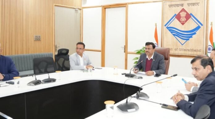 Uttarakhand:-मुख्य सचिव आनंद बर्धन की अध्यक्षता में हुई सचिव समिति की बैठक,उत्तराखंड के सर्वांगीण विकास को गति देने के लिए दिए निर्देश