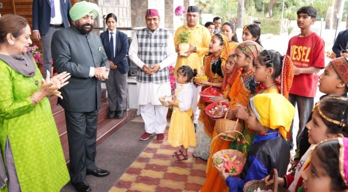 Dehradun:-राज्यपाल गुरमीत सिंह ने लोक भवन में पारंपरिक लोकपर्व फूलदेई को हर्षोल्लास और पारंपरिक रीति-रिवाजों के साथ मनाया