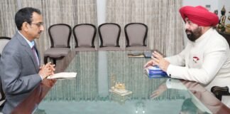 Uttarakhand:-श्री देव सुमन उत्तराखण्ड विश्वविद्यालय ने तैयार किया ‘प्रज्ञानम्’ एआई चैटबॉट,जल्द होगा लॉन्च,कुलपति प्रो.एन.के.जोशी ने राज्यपाल को दी जानकारी