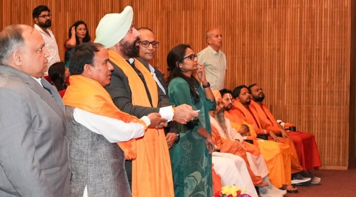 Dehradun:-राज्यपाल गुरमीत सिंह ने किया श्री देव सुमन उत्तराखण्ड विश्वविद्यालय द्वारा विकसित ‘प्रज्ञानम्’ एआई चैटबॉट का लोकार्पण