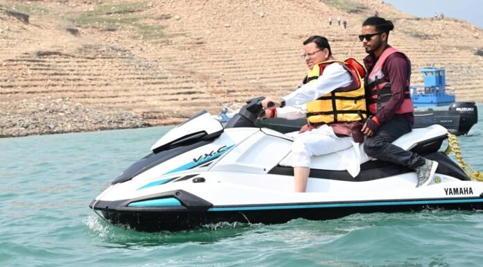 TEHRI:-मुख्यमंत्री पुष्कर धामी ने किया टिहरी लेक फेस्टिवल का उद्घाटन,टिहरी झील में रोमांच के सफर पर लिया आनंद