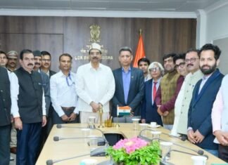 National:-उत्तराखंड के मीडिया प्रतिनिधिमंडल ने ओडिशा के राज्यपाल से की भेंट,दोनों राज्यों के बीच विचारों,अनुभवों और विकास से जुड़े विभिन्न पहलुओं पर हुई चर्चा