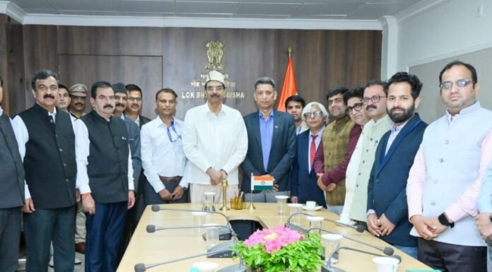 National:-उत्तराखंड के मीडिया प्रतिनिधिमंडल ने ओडिशा के राज्यपाल से की भेंट,दोनों राज्यों के बीच विचारों,अनुभवों और विकास से जुड़े विभिन्न पहलुओं पर हुई चर्चा