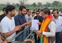 Udham Singh Nagar:-खटीमा में सीएम धामी ने जनप्रतिनिधियों व जनता से की मुलाकात,सुनी जनसमस्याएं समाधान करने के दिए निर्देश