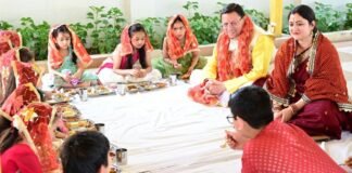 Uttarakhand:-मुख्यमंत्री पुष्कर सिंह धामी ने रामनवमी के पावन अवसर पर किया कन्या पूजन,प्रदेश की खुशहाली की कामना