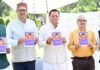 Uttarakhand:-मुख्यमंत्री पुष्कर धामी ने किया ‘उत्तराखण्ड़ की मिट्टी से-नायक से जन नायक पुष्कर सिंह धामी’ पंचाग टेबल कैलेंडर का विमोचन