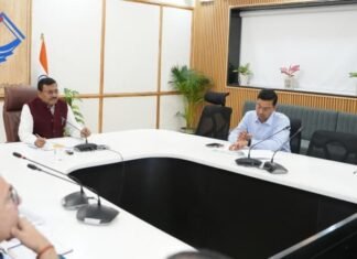 Uttarakhand:-मुख्य सचिव आनंद बर्द्धन की अध्यक्षता में हुई व्यय वित्त समिति की बैठक,विभिन्न प्रस्तावों को प्रदान की गई संस्तुति