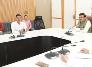 Uttarakhand:-मुख्य सचिव आनन्द बर्द्धन की अध्यक्षता में हुई राज्य आपदा मोचन निधि एवं राज्य आपदा न्यूनीकरण निधि मद के अंतर्गत प्राप्त प्रस्तावों के अनुमोदन हेतु राज्य कार्यकारिणी समिति की बैठक