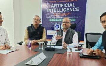 Uttarakhand:-यूएसडीएमए में चली एआई की पाठशाला सचिव आपदा प्रबंधन एवं पुनर्वास विनोद कुमार सुमन ने कहा-आधुनिक तकनीक से आपदा प्रबंधन को मिलेगी नई दिशा
