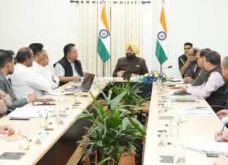 Uttarakhand:-राज्यपाल गुरमीत सिंह ने की चारधाम यात्रा-2026 तैयारियों की समीक्षा,यात्रा को सुरक्षित एवं सुव्यवस्थित बनाने के दिए निर्देश
