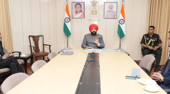 Dehradun:-तुलाज इंस्टीट्यूट के वाइस चेयरमैन रौनक जैन ने उत्तराखण्ड में प्रस्तावित विश्व स्तरीय शैक्षणिक संस्थानों की स्थापना के संबंध में राज्यपाल गुरमीत सिंह के समक्ष दिया प्रस्तुतिकरण