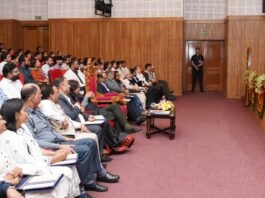 Uttarakhand:-लोक भवन में हेमवती नंदन बहुगुणा चिकित्सा शिक्षा विश्वविद्यालय द्वारा ‘चार धाम यात्रा के दौरान चिकित्सा समस्याएं और सड़क दुर्घटना सुरक्षा उपाय’ विषय पर सेमिनार आयोजित