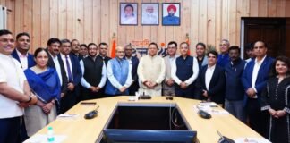 Uttarakhand:-‘इंडिया डिजिटल इंपॉवरमेंट मीट एंड अवॉर्ड’ समारोह के आयोजकों ने सीएम धामी से की शिष्टाचार भेंट