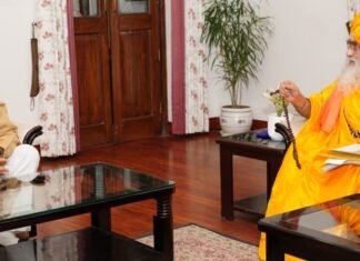 Uttarakhand:-केदारनाथ धाम के रावल श्री श्री श्री 1008 भीमाशंकर लिंग ने सीएम धामी से की शिष्टाचार भेंट,प्रदान किया आशीर्वाद