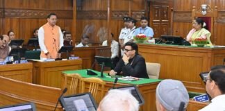 Uttarakhand:-नारी शक्ति वंदन अधिनियम पर आयोजित विधानसभा के विशेष सत्र को संबोधितकरते हुए बोले सीएम धामी-चारधाम यात्रा आर्थिकी का आधार,नकारात्मक माहौल न बनाए