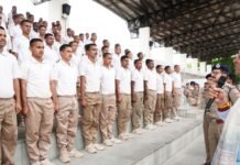 Dehradun:-मुख्यमंत्री पुष्कर सिंह धामी ने पुलिस लाइन में प्रशिक्षण ले रहे पुलिस कांस्टेबलों को किया संबोधित