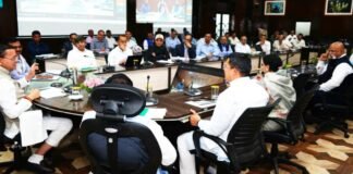 Uttarakhand:-सीएम धामी का अधिकारियों को निर्देश,प्रधानमंत्री ग्राम सड़क योजना के अंतर्गत निर्मित सड़कों के रख-रखाव के लिए संबंधित विभागों की एक समन्वय समिति गठित की जाए