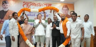 Dehradun:-उत्तराखंड निकाय कर्मचारी संयुक्त मोर्चा ने किया सीएम धामी का सम्मान,मुख्यमंत्री ने सम्मान के प्रति व्यक्त किया आभार