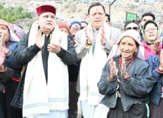 Chamoli:-मुख्यमंत्री पुष्कर धामी पहुंचे भारत के प्रथम सीमांत गांव माणा,विकास कार्यों का लिया जायजा