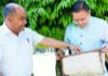 Uttarakhand:-मुख्यमंत्री आवास परिसर में शहद निकालने की प्रक्रिया का सीएम धामी ने किया अवलोकन,45 दिनों की अवधि में 520 किलोग्राम शहद का किया गया उत्पादन