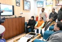 Chamoli:-मुख्यमंत्री पुष्कर धामी ने बीआरओ गेस्ट हाउस में की बद्रीनाथ धाम मास्टर प्लान की समीक्षा
