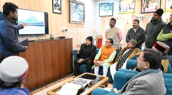 Chamoli:-मुख्यमंत्री पुष्कर धामी ने बीआरओ गेस्ट हाउस में की बद्रीनाथ धाम मास्टर प्लान की समीक्षा