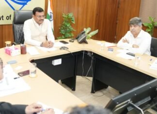 Uttarakhand:-मुख्य सचिव आनन्द बर्द्धन की अध्यक्षता में एशियन डेवलपमेंट बैंक और उत्तराखण्ड सरकार के निर्माण सम्बन्धी विभागों के हुई मध्य बैठक