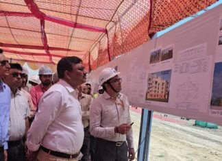 Udham Singh Nagar:-मुख्य सचिव आनन्द बर्द्धन ने किया निर्माणाधीन एम्स सैटेलाइट सेंटर,किच्छा का स्थलीय निरीक्षण