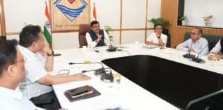 Dehradun:-मुख्य सचिव आनन्द बर्द्धन की अध्यक्षता में हुई सचिव समिति की बैठक,विभिन्न मुद्दों पर हुई चर्चा