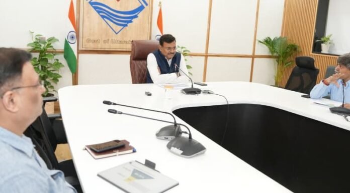 Dehradun:-मुख्य सचिव आनंद बर्द्धन ने की “25 बिंदु कार्यक्रम 2025-26” की समीक्षा