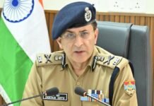 Uttarakhand:-पुलिस मुख्यालय में लॉ एंड ऑर्डर को लेकर उच्च स्तरीय बैठक,डीजीपी ने दिए अधिकारियों को कड़े निर्देश,सीएम धामी के निर्देश पर चलेगा ‘ऑपरेशन प्रहार’