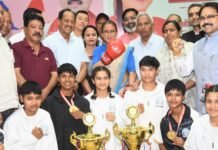 Haridwar:-उत्तराखंड यूथ महिला एवं पुरुष मुक्केबाजी प्रतियोगिता-2026 में बालिका वर्ग में पिथौरागढ़ की टीम बनी चैंपियन
