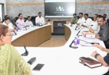 Uttarakhand:-पीआरडी स्वयंसेवकों की कैबिनेट मंत्री रेखा आर्या से वार्ता,धरना खत्म करने पर हुए राजी,सचिवालय में आयोजित बैठक में विभिन्न मुद्दों पर बनी बात