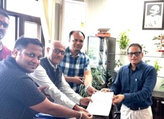 Uttarakhand:-सचिव वित्त दिलीप जावलकर से उत्तराखण्ड राज्य कर मिनिस्ट्रीयल स्टॉफ एसोसिएशन के प्रतिनिधि मण्डल ने की भेंट