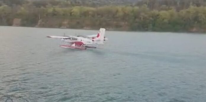 Uttarakhand:-ऋषिकेश में सी-प्लेन की सफल ट्रायल लैंडिंग,पर्यटन और कनेक्टिविटी के नए युग की शुरुआत